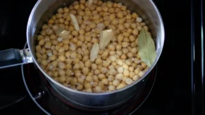 Boiling Garbanzo Beans for Dreamy Hummus
