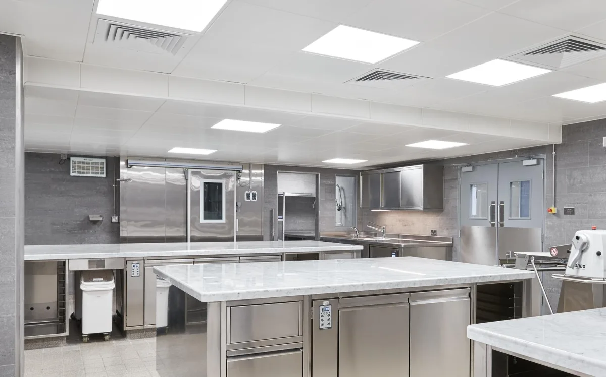 Restaurant Kitchen Energy Efficiency: Slash Costs, Boost Profits