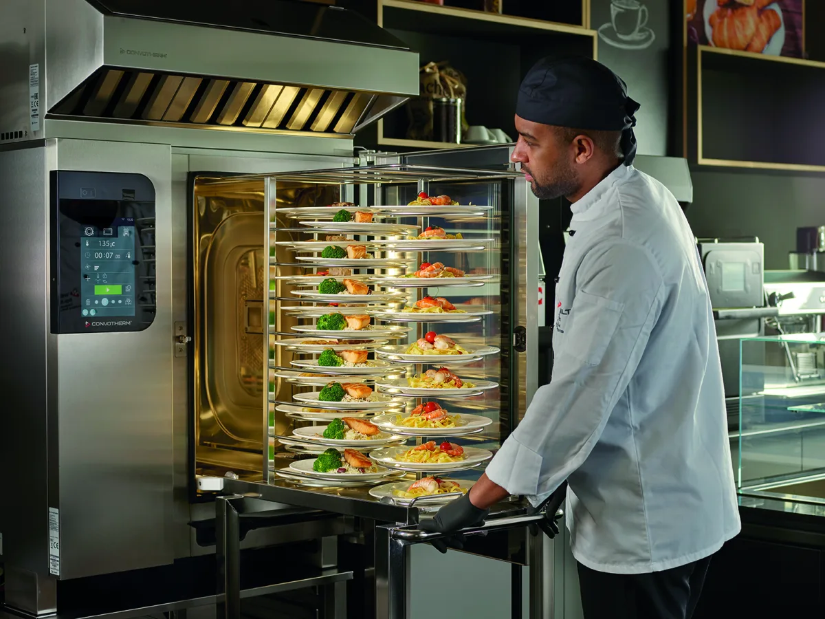 Choosing the Right Combi Oven: A Deep Dive for Chefs and Kitchen Managers