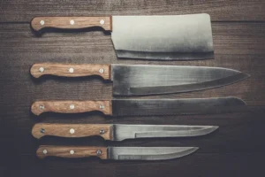 Choosing the Right Commercial Chef Knives: A Comprehensive Guide