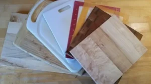 Choosing the Right Cutting Board: Wood vs. Plastic