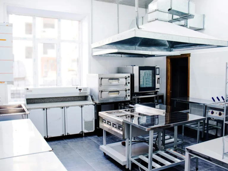 Commercial HVAC Systems Showdown: Tempstar vs. Competitors – Which One’s Right for Your Kitchen?