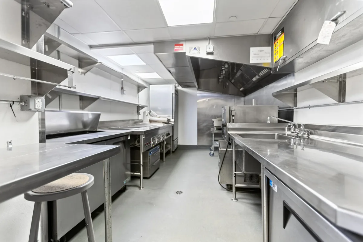 Small Restaurant, Big Impact: How to Optimize Your Commercial Kitchen Space Without Breaking the Bank