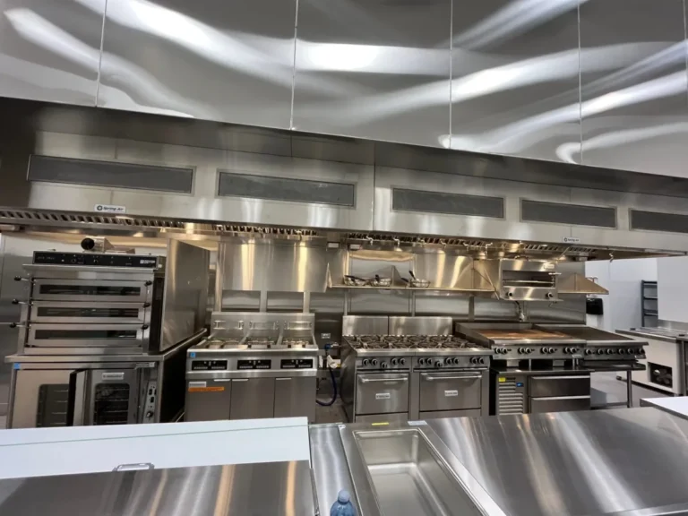 The Ultimate Guide to Commercial Ranges: Cooking Equipment for Pros