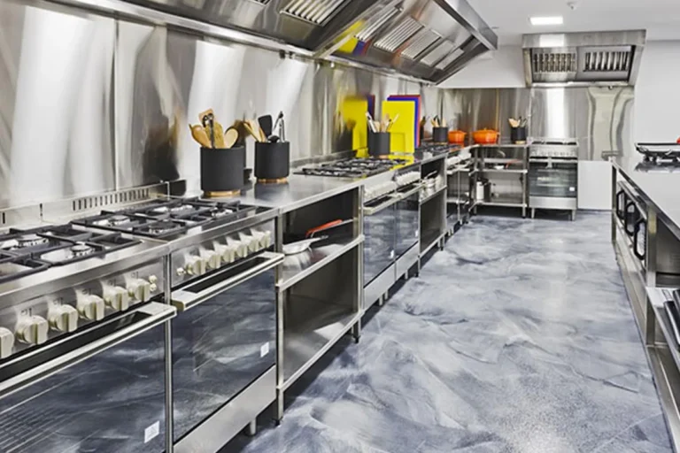 Designing Kitchen Workflows for Maximum Hygiene