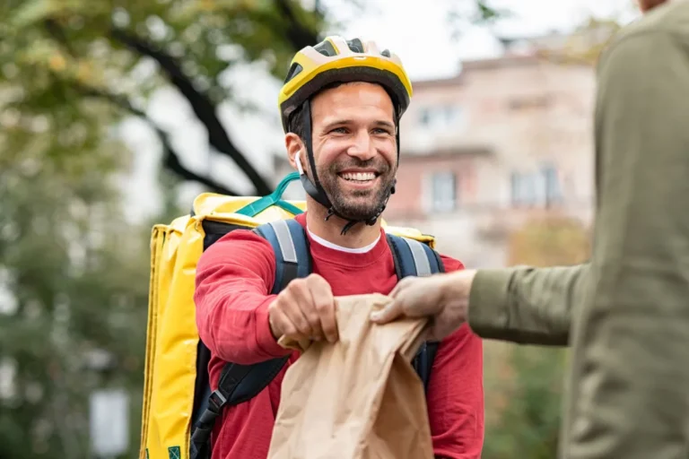 Delivery Kitchen Equipment: An Essential Breakdown