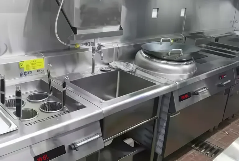 Thai-Indian Fusion Kitchen: Must-Have Gear & Gadgets