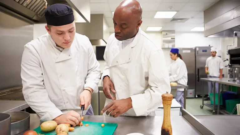 Food Safety Training for Restaurant Staff: A Comprehensive Guide