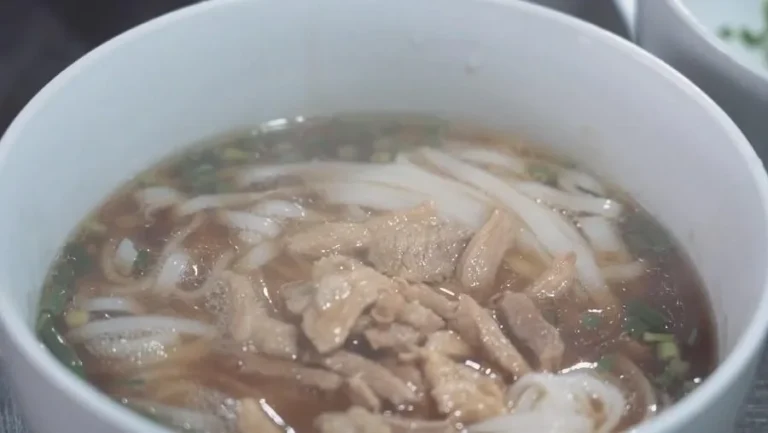 Fresh Rice Noodles: Cook or Add to Soup? A Comprehensive Guide