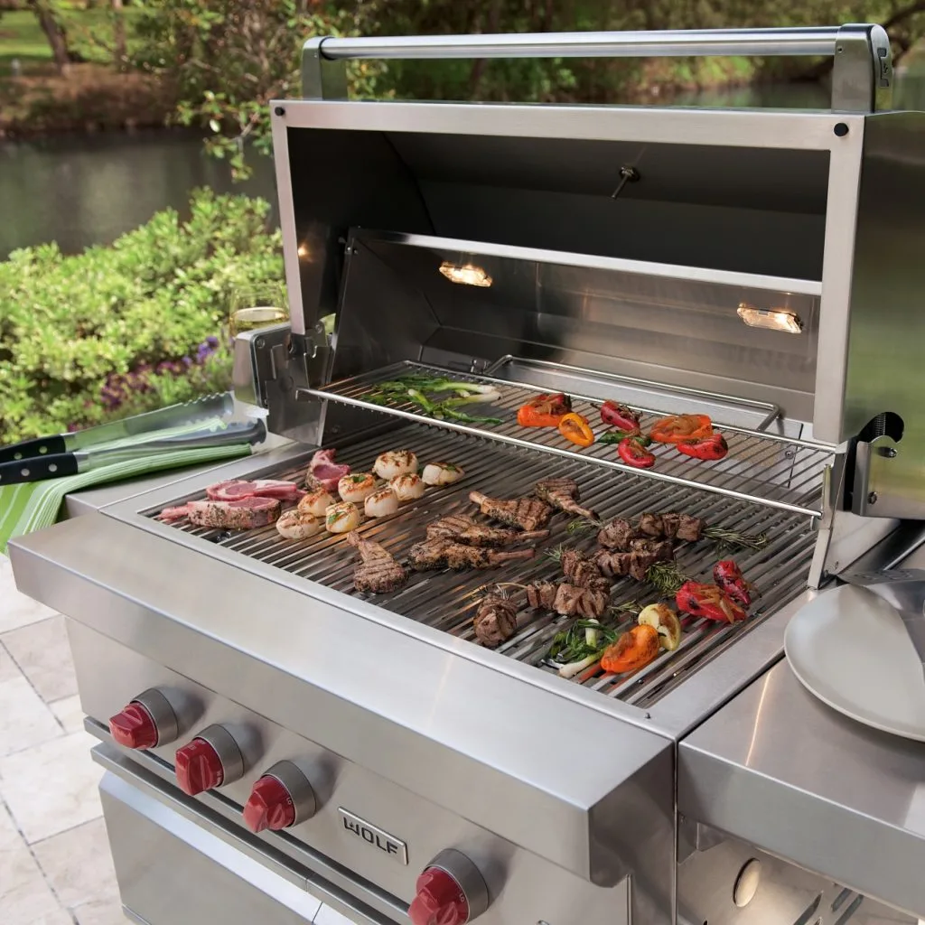 Grill Pan Uses, Tips, and Tricks: Mastering the Art of Indoor Grilling