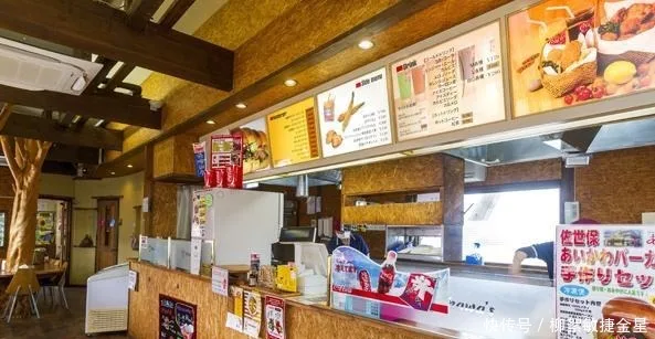 Mastering Hamburger, Beans, and Onion Prep in Restaurant Kitchens