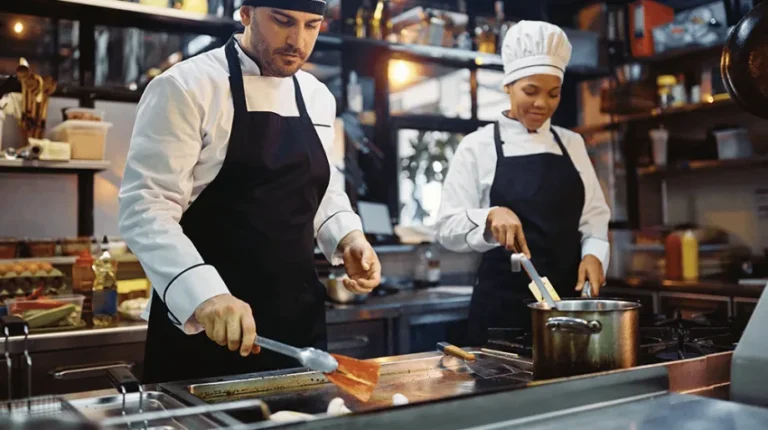 How Commercial Chefs Really Assess Cooking Skills in Hiring: The Unwritten Rules of the Kitchen