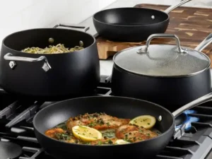 How to Season and Maintain Your First Cookware Set: A Beginner’s Guide to Longevity and Flavor
