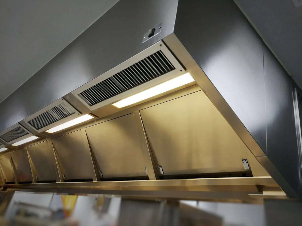 How to Troubleshoot Common Commercial Kitchen Ventilation Issues Like a Pro