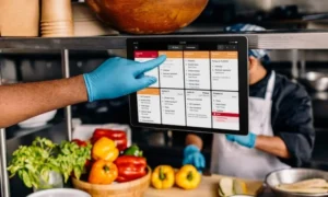 Integrating POS with Kitchen Display Systems: A Comprehensive Guide