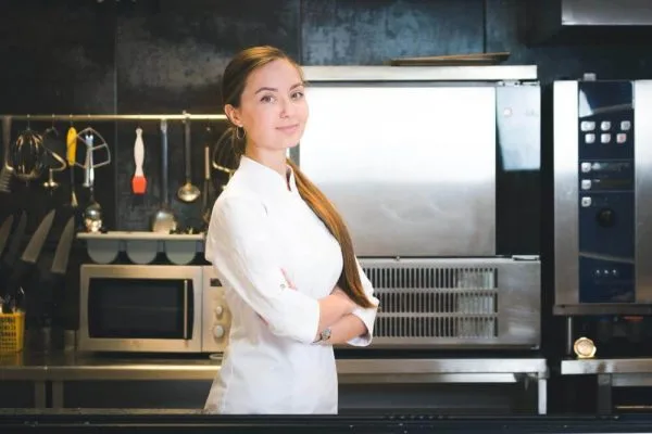 Kitchen Girlies: What They Wear and Why It Matters
