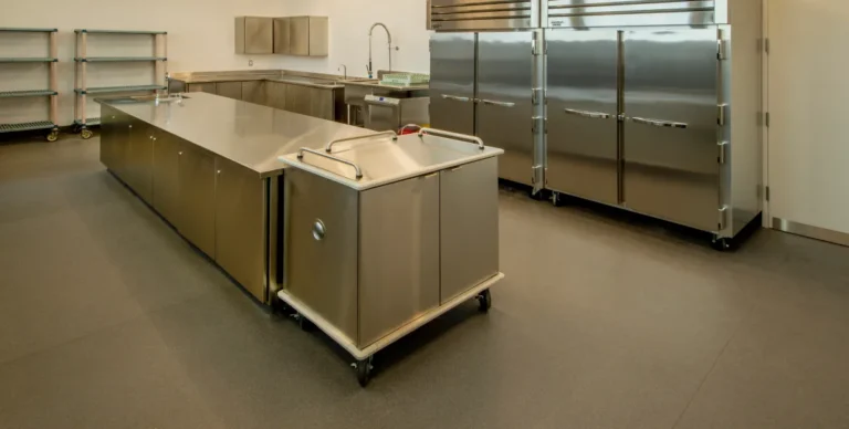 Reviewing Commercial Mobile Scullery Carts Like the KRO-MB-SC