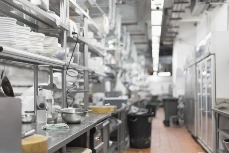 Small Commercial Kitchen Layouts: Big Efficiency Wins