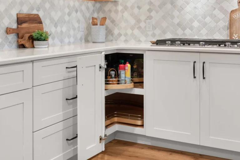 Clever Designs for Maximizing Small Kitchen Spaces