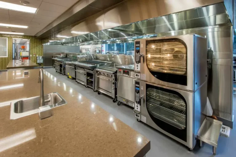 Maximizing Storage in Your Commercial Kitchen: A Comprehensive Guide