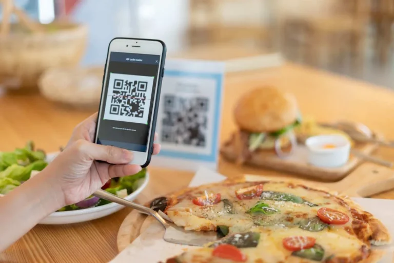QR Menu Ordering for Food Trucks: The Future of On-The-Go Dining