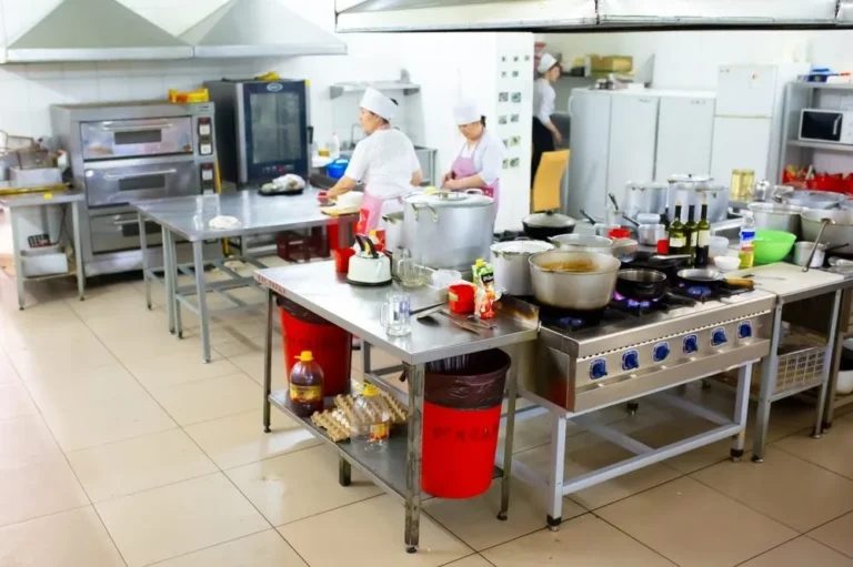 Reducing Staff Turnover in the Hospitality Industry: A Comprehensive Guide