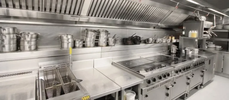 Restaurant Pancake Perfection: Chef Secrets & Essential Kitchen Gear