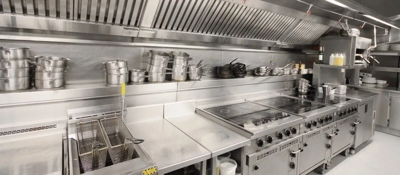 Restaurant Pancake Perfection: Chef Secrets & Essential Kitchen Gear