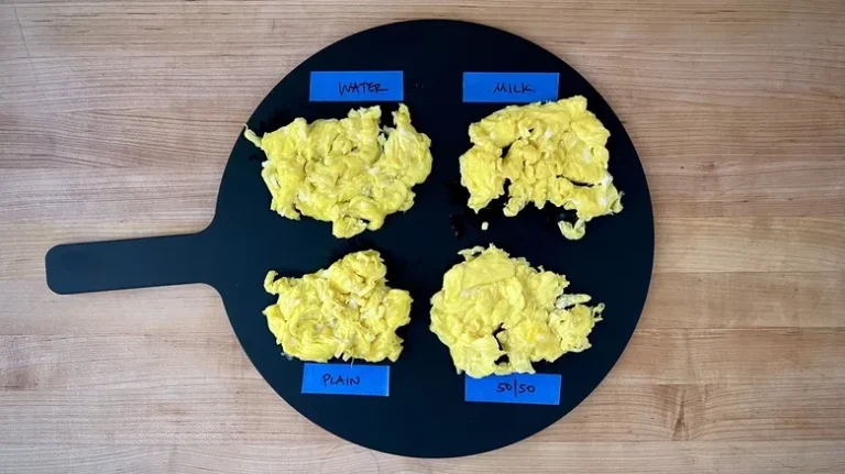 Scrambled Eggs Without Milk: A Deep Dive into the Differences