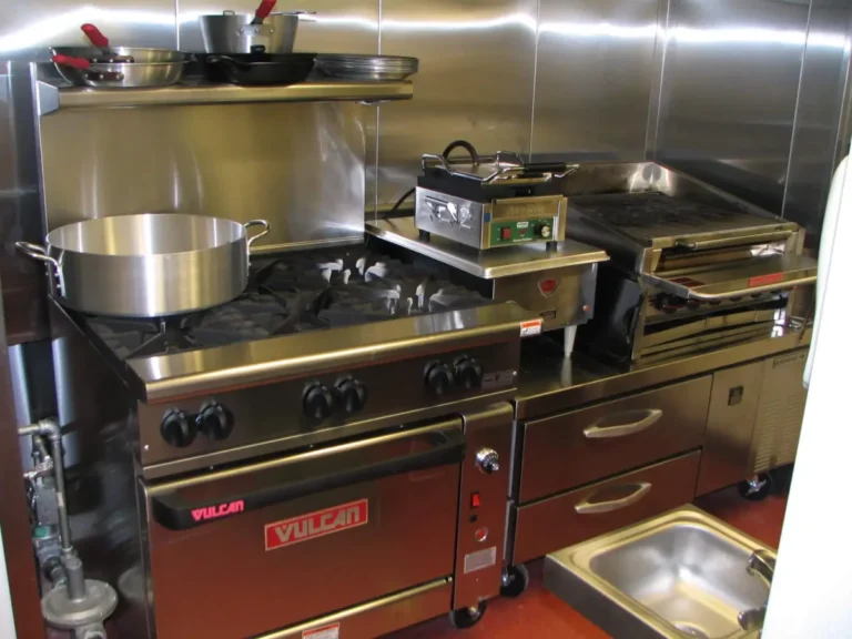Small Kitchen Solutions for Food Trucks: Maximizing Space and Efficiency