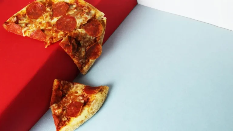 Stop Pizza From Falling Apart: Tips from a Nashville Foodie