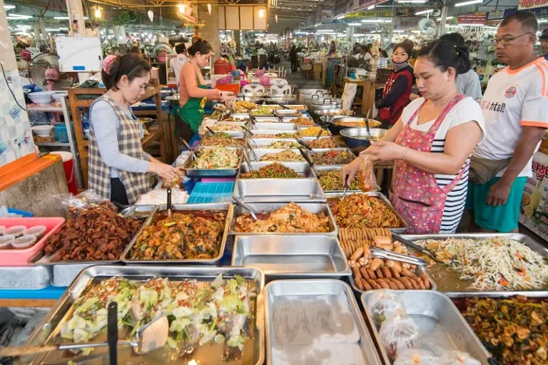 Thai Street Food Favorites: A Culinary Adventure