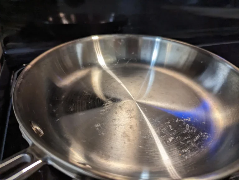 White Residue in Bundt Pan: Causes and Fixes
