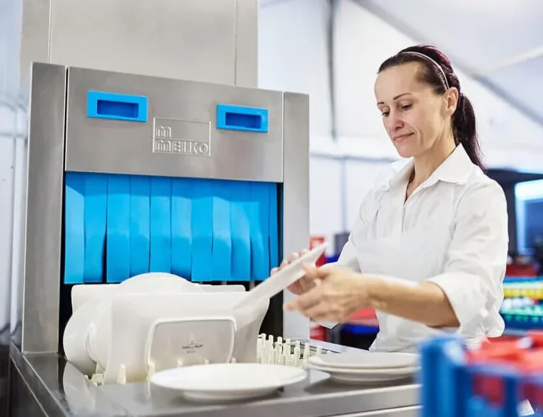 Automated Dishwashing: Making Restaurant Life Easier