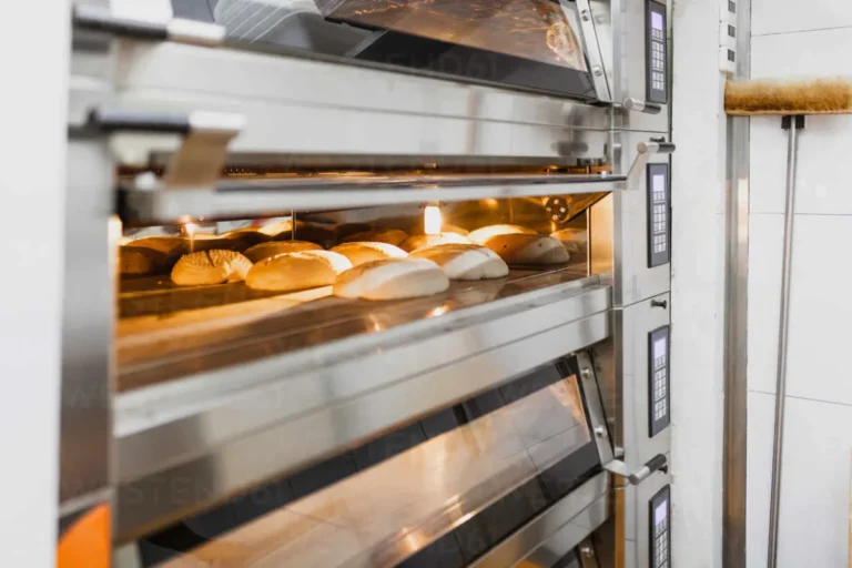 Best Commercial Ovens for Baking Bread: Baker's Choices