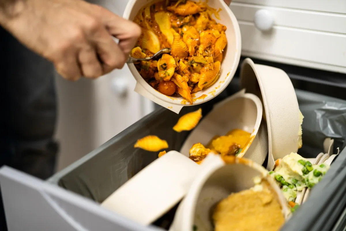 Effective Waste Management in Commercial Kitchens: Strategies and Solutions