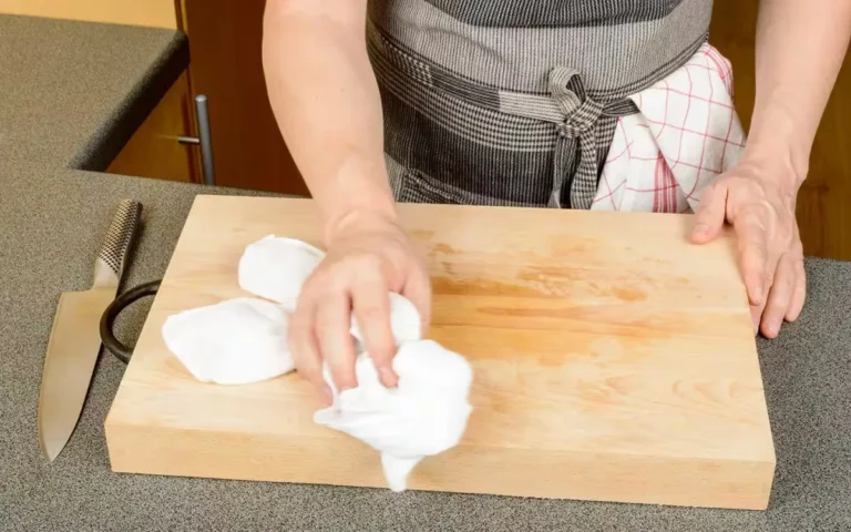 Clean Your Chopping Board Right: No More Bacteria!