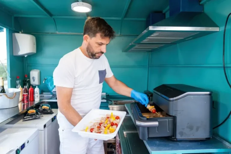 Innovative Cooking Techniques for Mobile Food Vendors