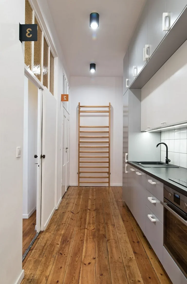 Space-Saving Tips for Tiny Apartments: Maximize Your Small Space