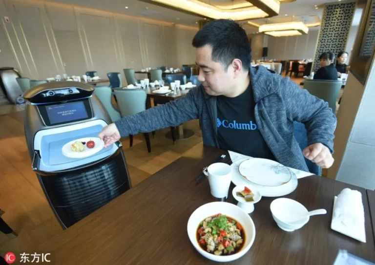 The Future of Food Service Technology: What's Next for Kitchens?