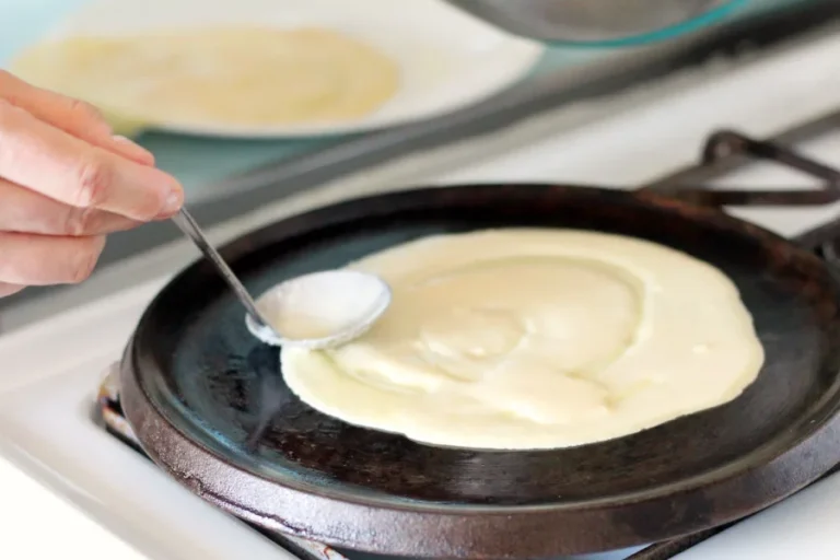 Why Crepe Restaurants Skip the Ladle: Spreading Secrets